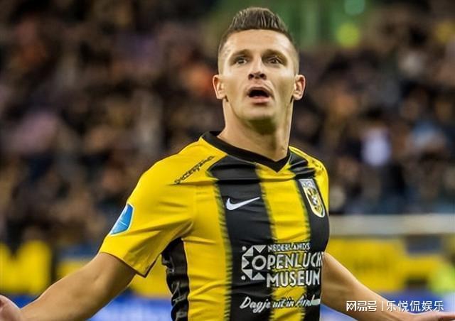 夫在世界舞 夫在世界舞