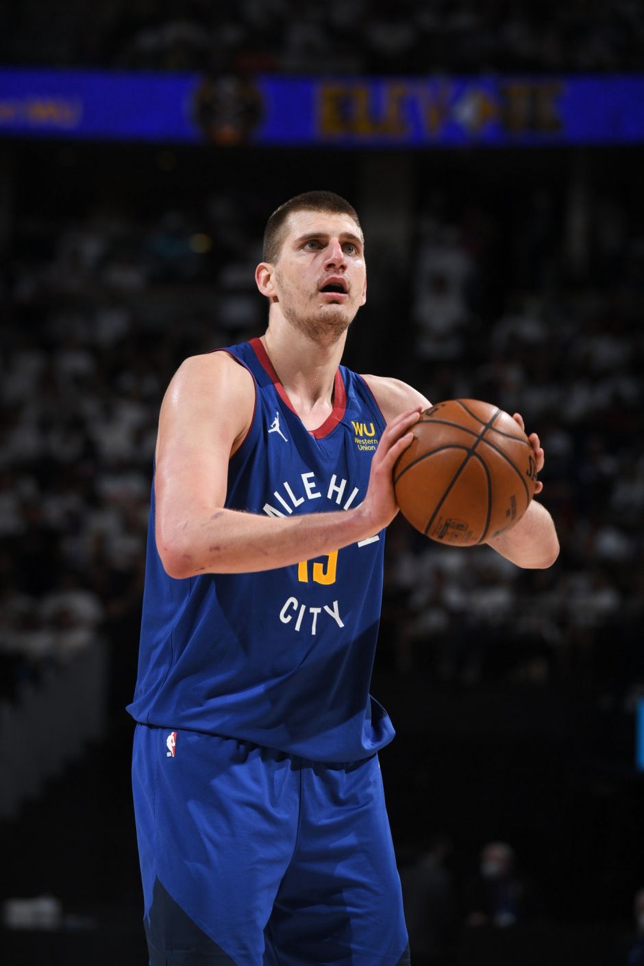 尽管外界多 尽管外界多